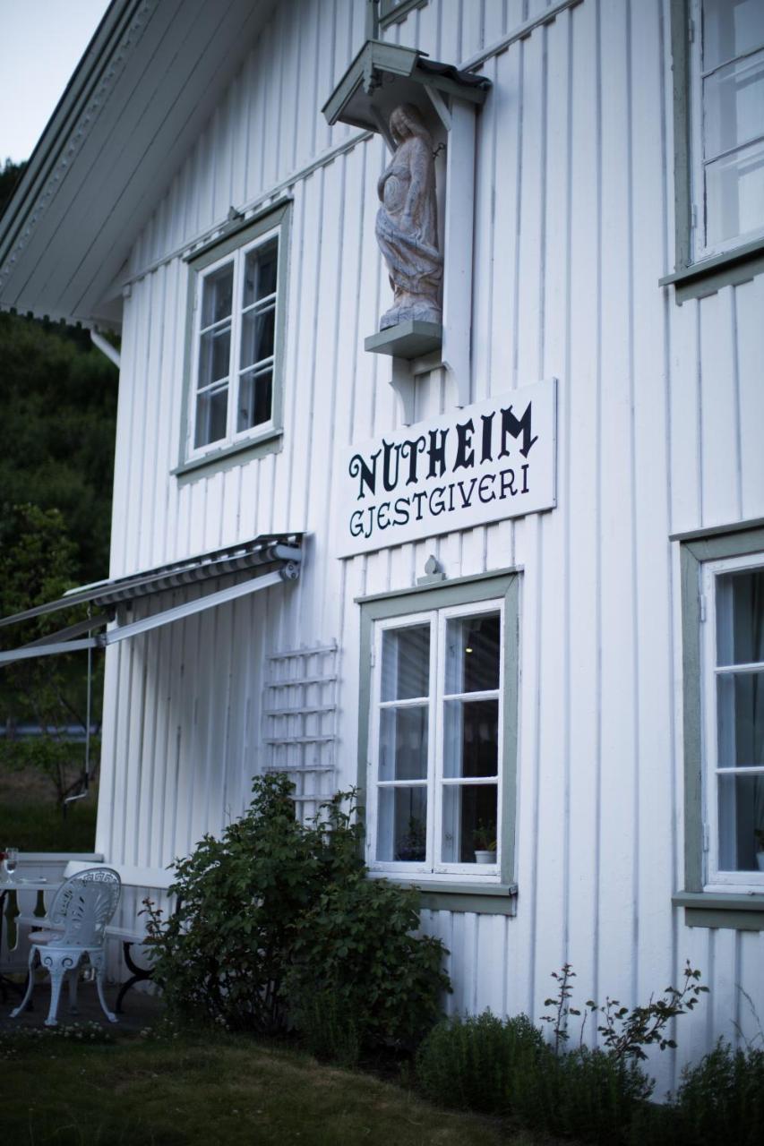 Nutheim Gjestgiveri Flatdal Exterior photo