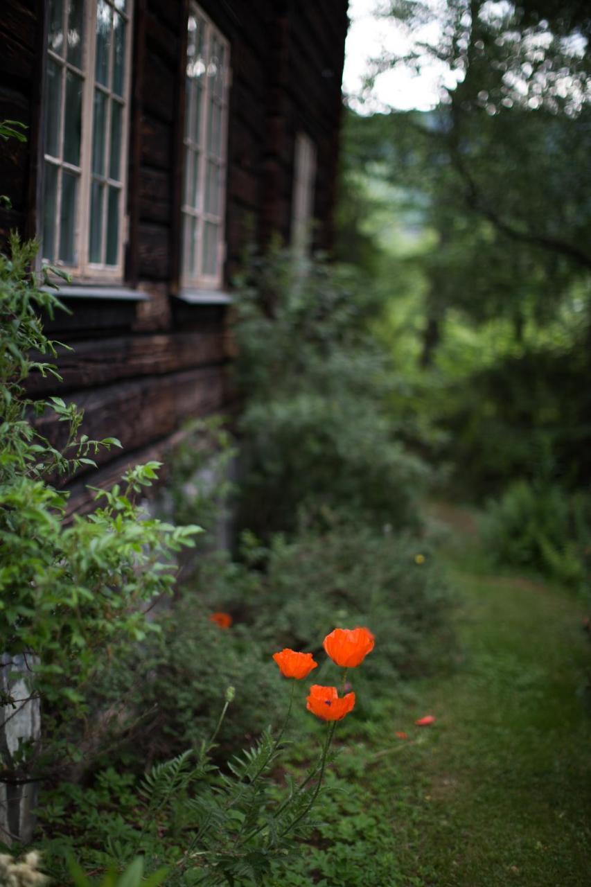 Nutheim Gjestgiveri Flatdal Exterior photo